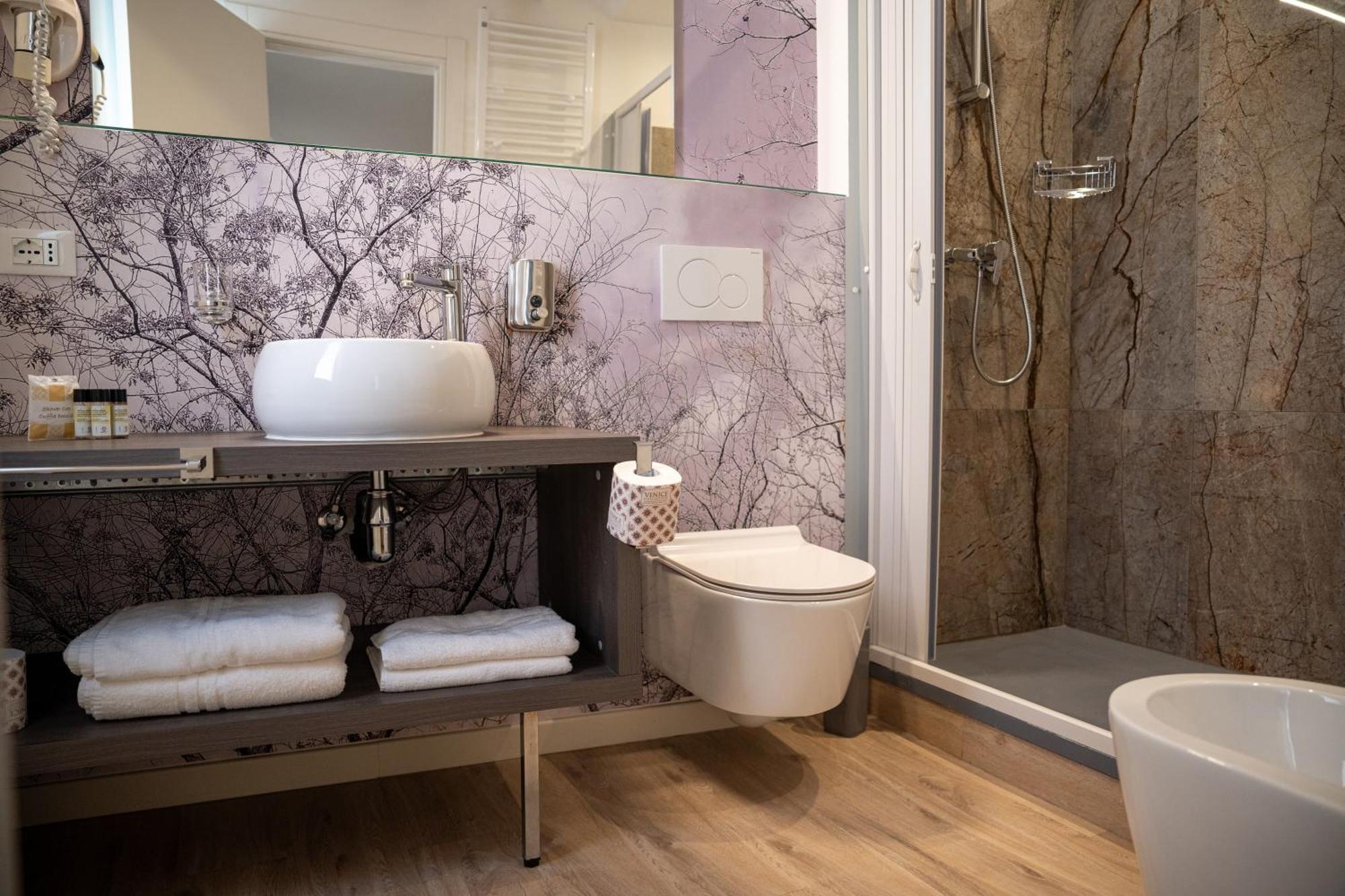 Hermes Guest house Venice